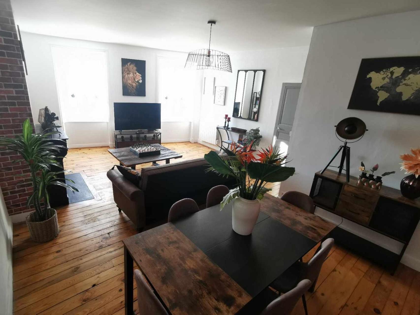 אמבר Bel Appartement De 1 A 7 Personnes מראה חיצוני תמונה