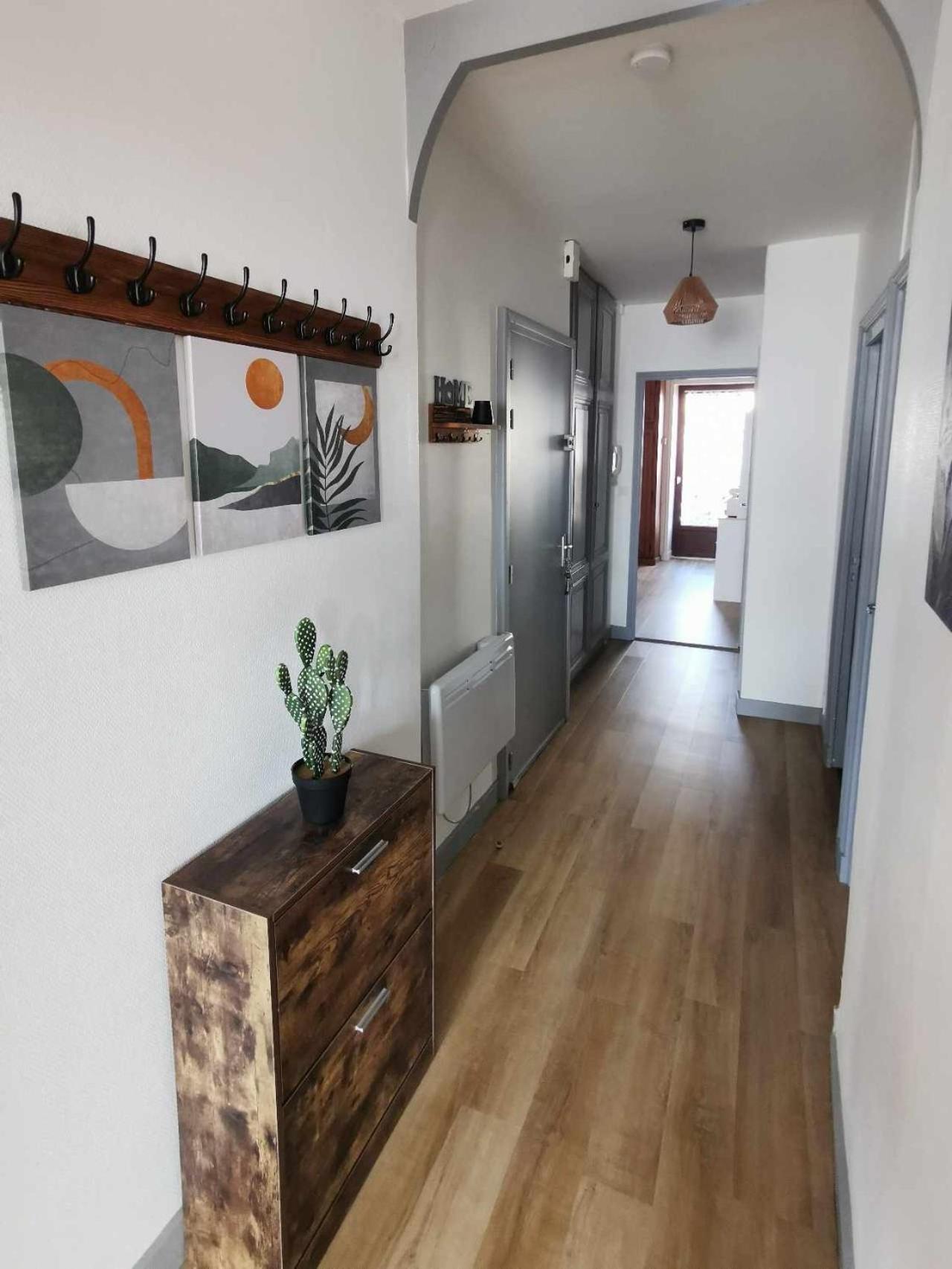 אמבר Bel Appartement De 1 A 7 Personnes מראה חיצוני תמונה